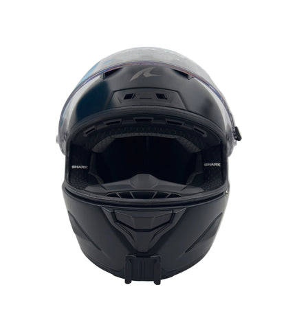 Shark Aeron / Aeron-GP -kypärän leukaosan kamerakiinnike edestä | Shark Aeron / Aeron-GP helmet chin camera mount, front view